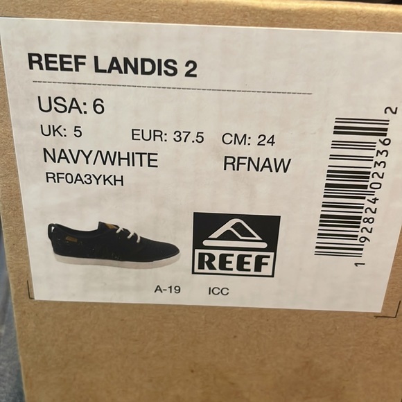 NWT Reed sneakers - Picture 5 of 5